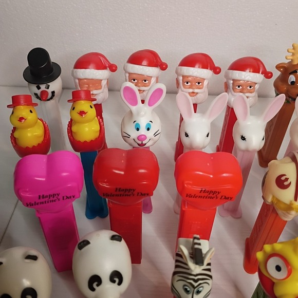 56 Piece PEZ Dispenser Collection Lot No Candy Some Vintage Keychains Minis - Picture 9 of 14